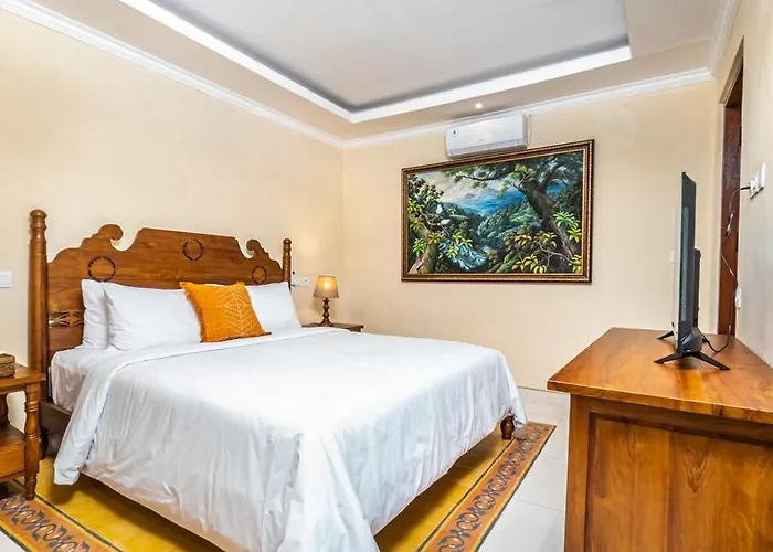2br Walking Distance To Bambu Indah Ubud