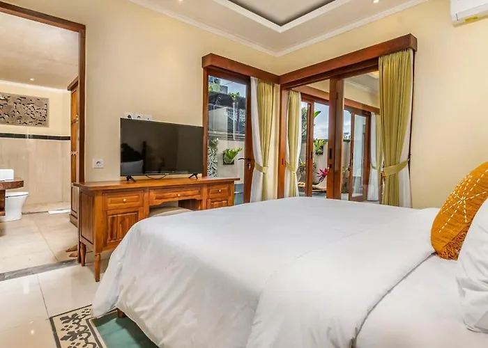 2br Walking Distance To Bambu Indah Villa *